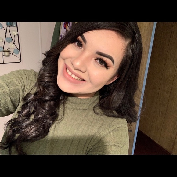 Meet your Posher, Perla - Picture 1 of 1